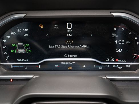 Used 2024 GMC Sierra 2500 AT4 w/ Technology Package image 29