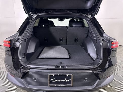 New 2026 Chevrolet Equinox EV LT image 25