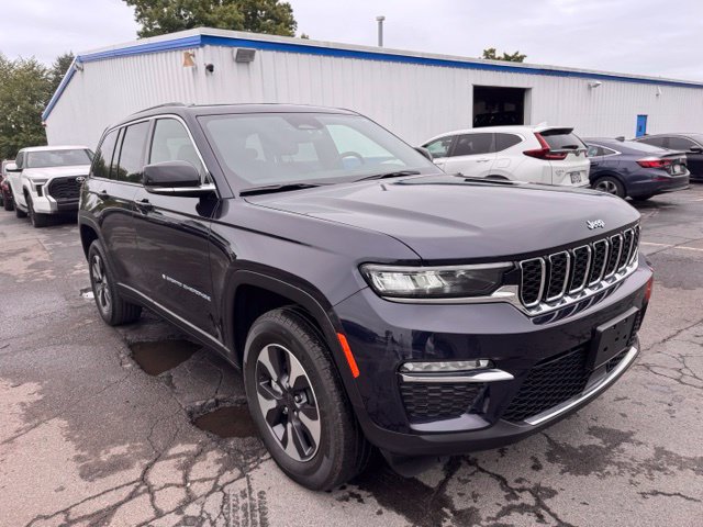 Used 2024 Jeep Grand Cherokee Limited 4xe AWD/4WD image 8