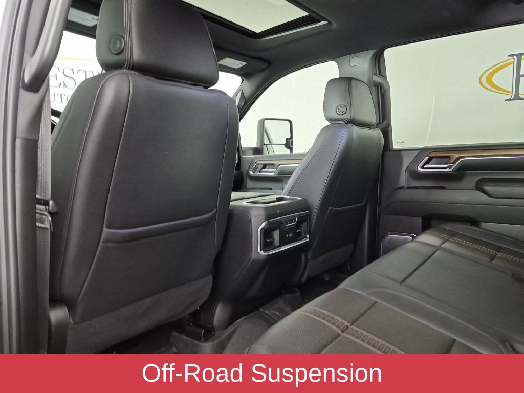 Used 2024 Chevrolet Silverado 2500 High Country w/ High Country Premium Package AWD/4WD image 34