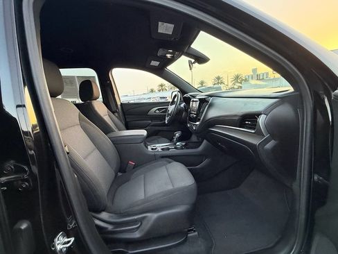 Used 2023 Chevrolet Traverse LT w/ LPO, Cargo Package FWD image 19