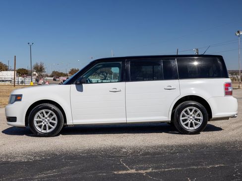 Used 2015 Ford Flex SE image 4