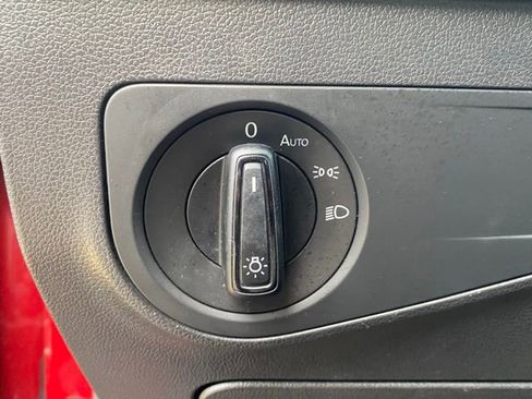 Used 2019 Volkswagen Tiguan S w/ Driver Assistance Package FWD image 14