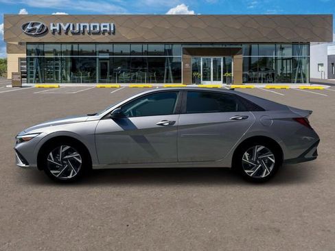 New 2025 Hyundai Elantra Sport image 3