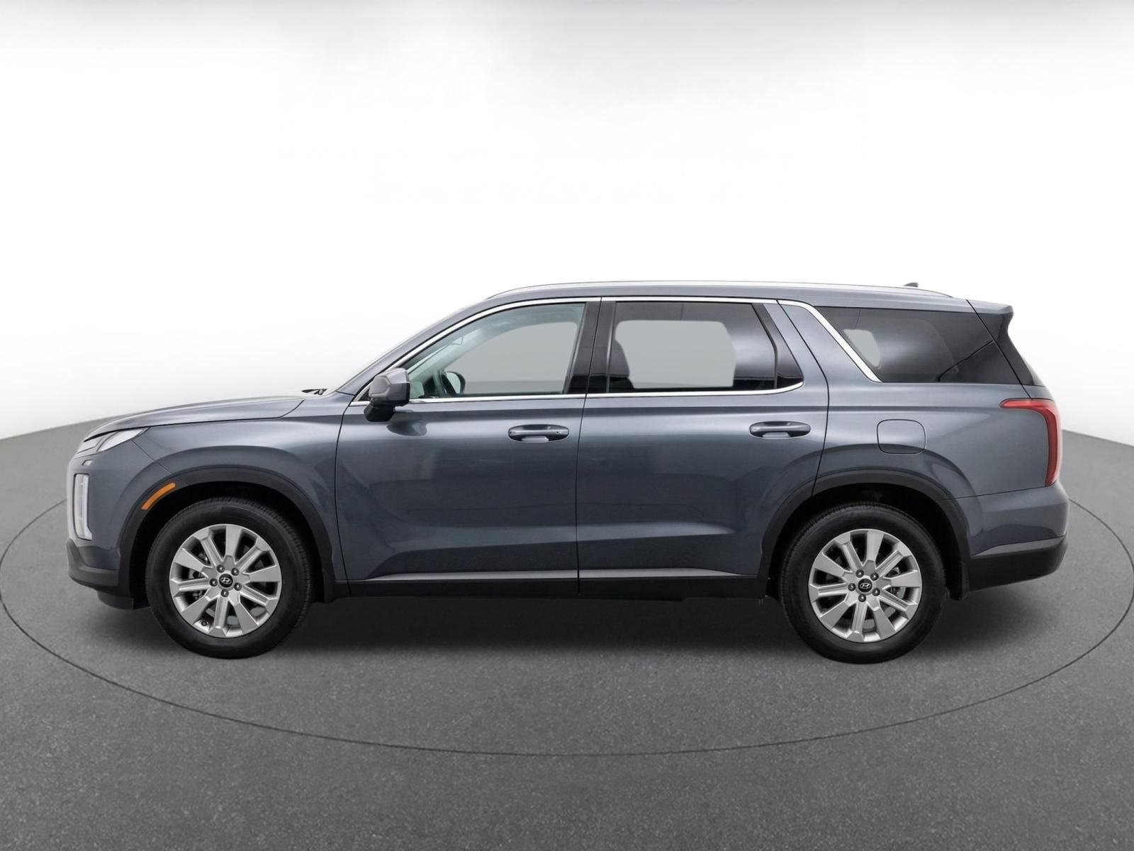 Used 2025 Hyundai Palisade SEL FWD image 4