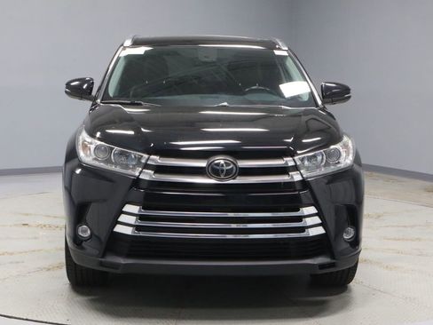Used 2019 Toyota Highlander Limited AWD/4WD image 7