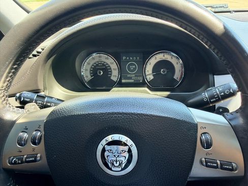 Used 2011 Jaguar XF Portfolio RWD image 20