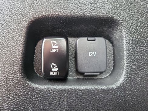 Certified 2023 Ford Edge SEL AWD/4WD image 9