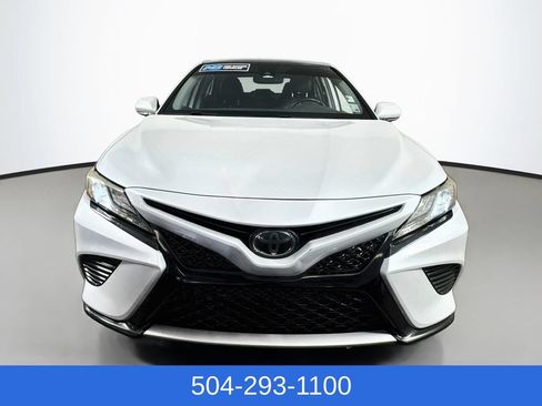Used 2019 Toyota Camry XSE FWD image 3