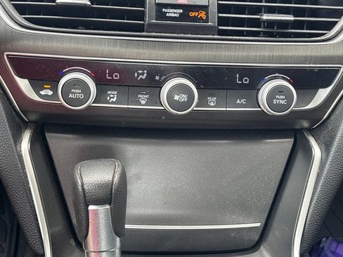 Used 2018 Honda Accord LX image 12
