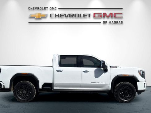 Used 2021 GMC Sierra 3500 Denali w/ Denali Ultimate Package AWD/4WD image 2