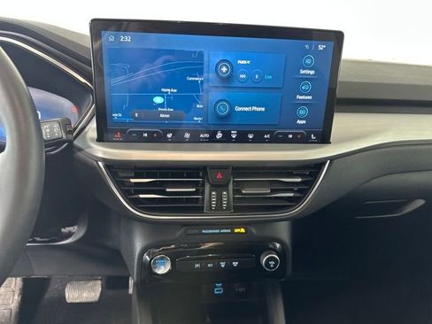 Used 2023 Ford Escape SE w/ PHEV Premium Package image 21