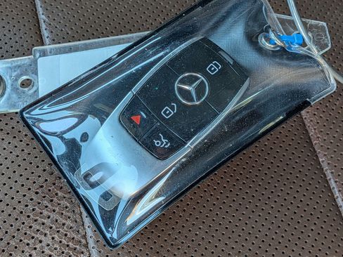 Used 2018 Mercedes-Benz E 400 E 400 image 39