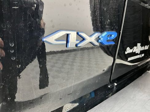 Used 2023 Jeep Wrangler Unlimited Sahara w/ Cold Weather Group image 26