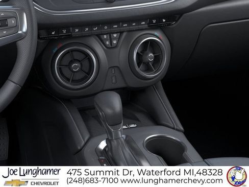 Used 2024 Chevrolet Blazer LT w/ Convenience Package FWD image 25