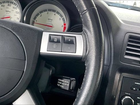 Used 2009 Dodge Challenger R/T RWD image 10
