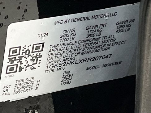 Used 2024 GMC Yukon XL AT4 w/ Technology Package image 35