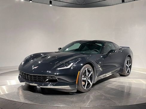 Used 2015 Chevrolet Corvette Stingray Coupe w/ 2LT Preferred Equipment Group image 2