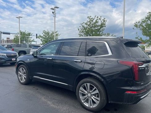 Used 2023 Cadillac XT6 Premium Luxury AWD/4WD image 4