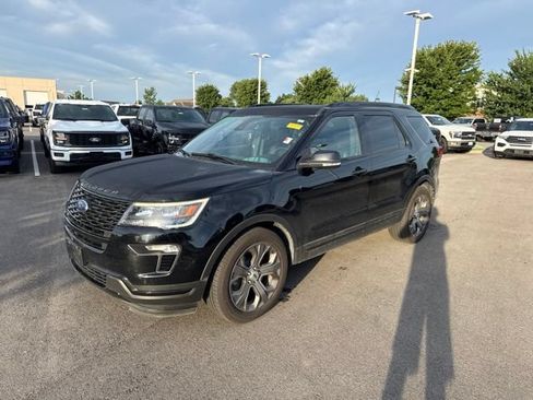 Used 2018 Ford Explorer Sport w/ Equipment Group 401A AWD/4WD image 3