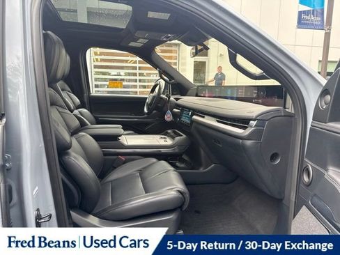 Used 2025 Lincoln Navigator Reserve w/ Jet Appearance Package AWD/4WD image 22