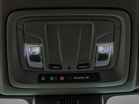 Used 2026 Chevrolet Silverado 3500 LT w/ Convenience Package image 28