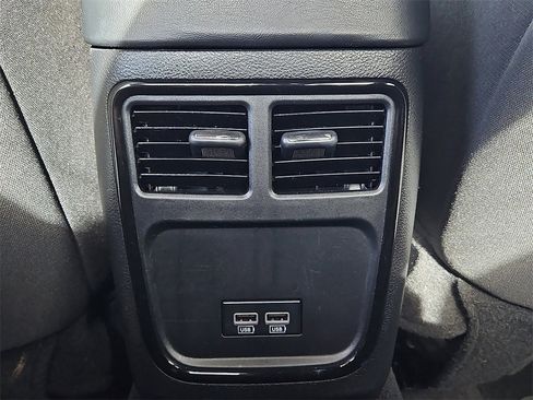 Used 2021 Dodge Charger SXT w/ Blacktop Package image 17