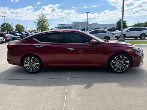 Used 2023 Nissan Altima 2.5 SL FWD image 6