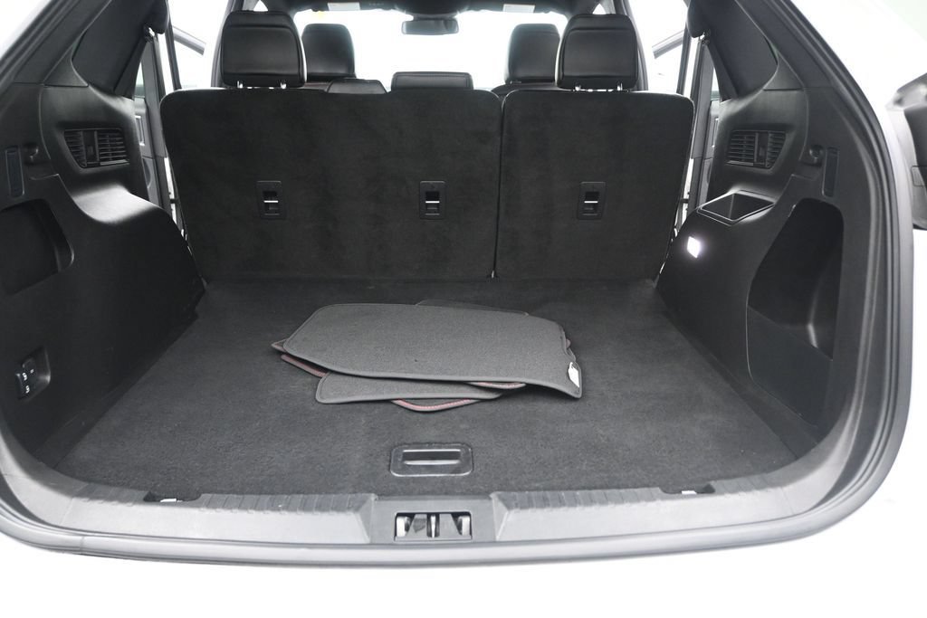 Used 2024 Ford Edge ST-Line AWD/4WD image 19