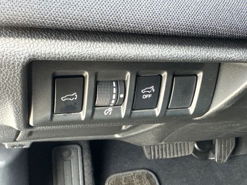 Certified 2025 Subaru Outback Premium image 17