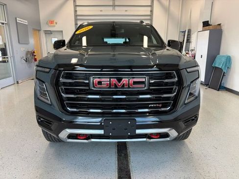 Used 2026 GMC Yukon AT4 w/ LPO, Floor Liner Package AWD/4WD image 4
