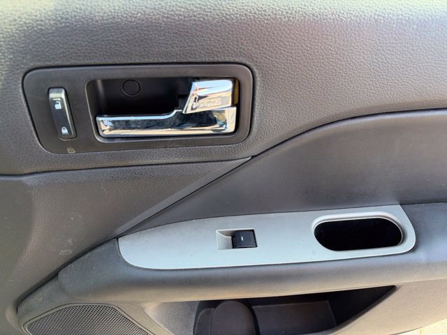 Used 2010 Ford Fusion Hybrid FWD image 27