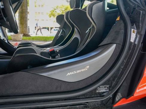 Used 2021 McLaren 765LT image 61