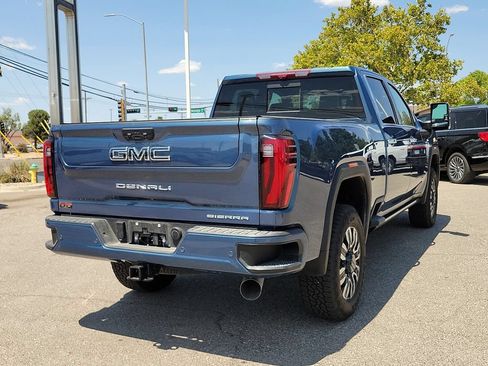 Used 2025 GMC Sierra 2500 Denali Ultimate AWD/4WD image 12