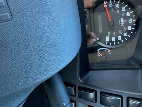 New 2023 Isuzu NPR image 19