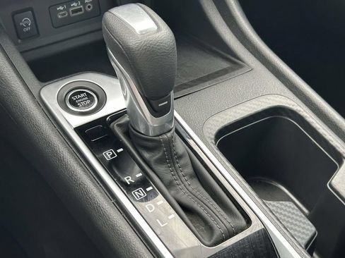 Certified 2025 Nissan Sentra SV w/ All-Weather Package FWD image 23