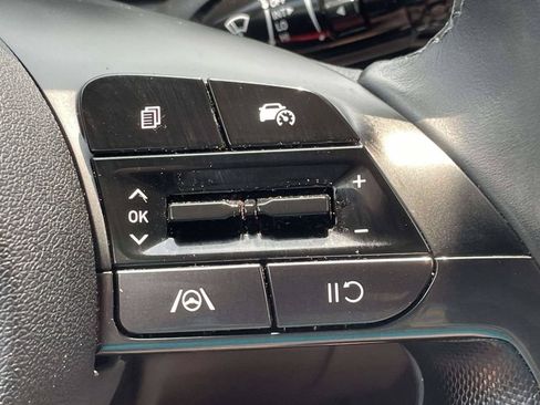 Certified 2025 Hyundai Elantra Sport FWD image 20