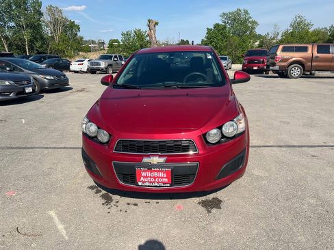 Used 2014 Chevrolet Sonic LT FWD image 2