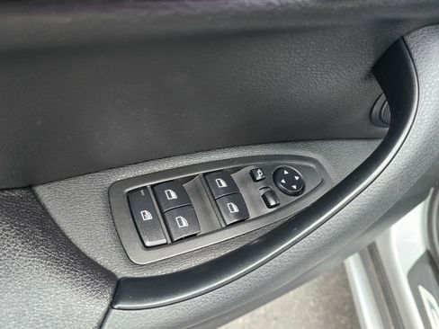 Used 2021 BMW X1 xDrive28i AWD/4WD image 16
