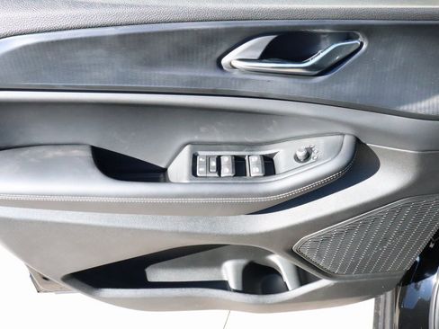 New 2025 Jeep Grand Cherokee Laredo image 16