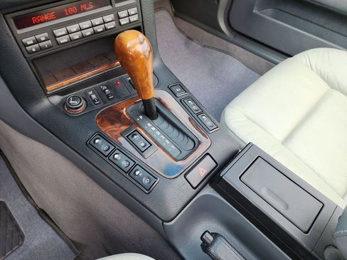 Used 1998 BMW 328i Convertible image 10