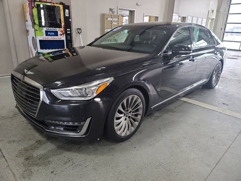 Used 2018 Genesis G90 5.0 Ultimate image 2