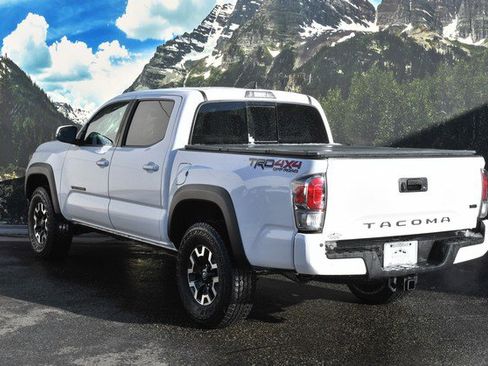 Certified 2021 Toyota Tacoma TRD Off-Road image 9
