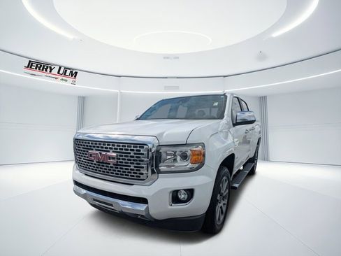 Used 2019 GMC Canyon Denali image 6