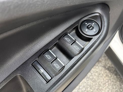 Used 2017 Ford Escape Titanium w/ Equipment Group 301A AWD/4WD image 11