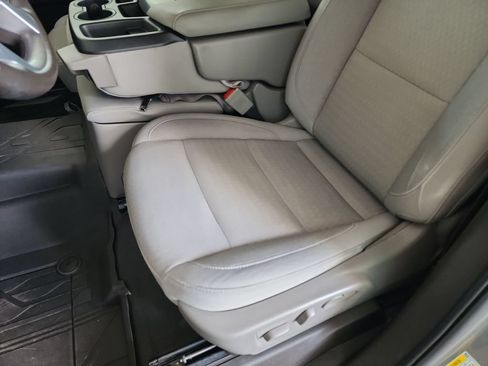 Used 2024 Chevrolet Silverado 1500 LT w/ Protection Package RWD image 17