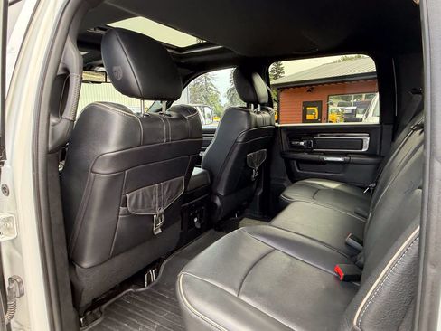 Used 2017 RAM 3500 Laramie Longhorn AWD/4WD image 22