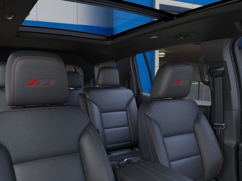 New 2026 Chevrolet Traverse Z71 w/ Driver Confidence Package image 24