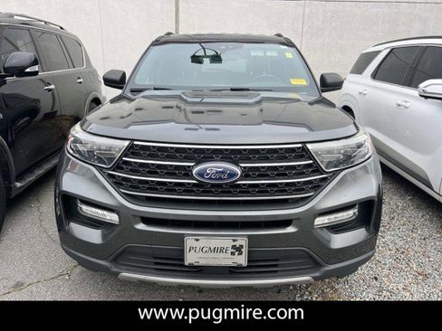 Used 2020 Ford Explorer XLT w/ Equipment Group 202A image 2