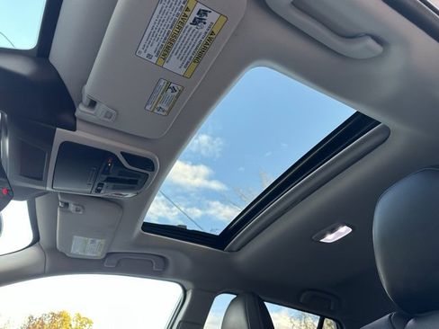 Used 2025 Subaru Outback Limited image 20